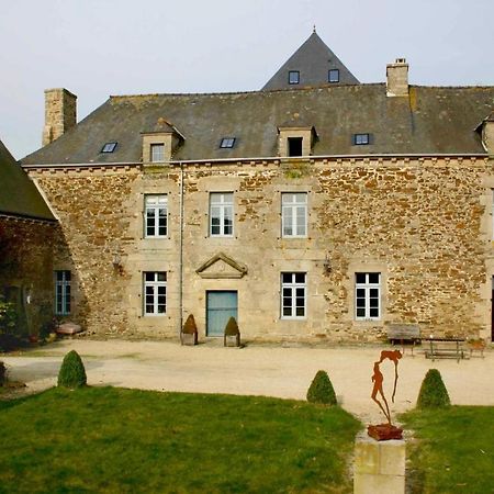 Corseul Gite Le Logis - Manoir Le Plessix Madeuc מראה חיצוני תמונה